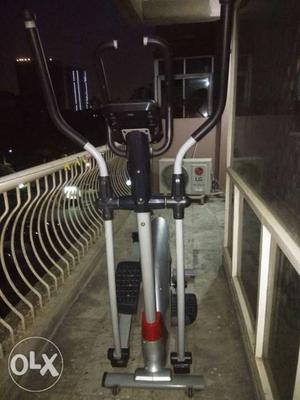 Fitline magnetic cross trainer 8 label
