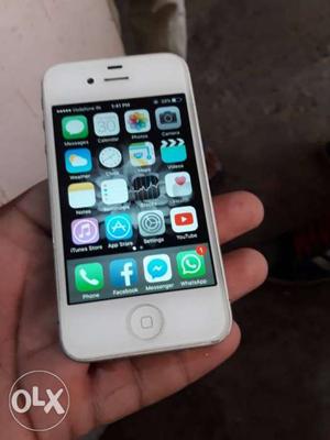 IPhone 4s 32gb bilkul said set okay condition No