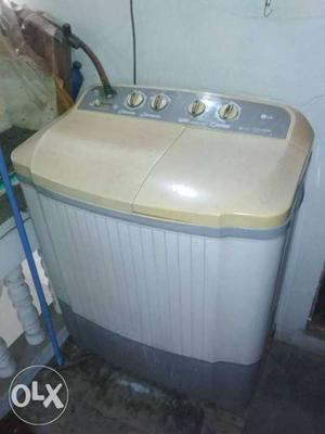 LG semi-automatic Top Load washing machine in