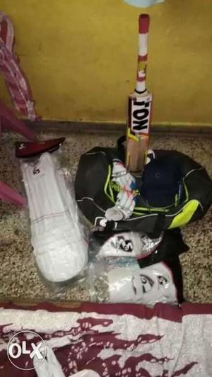 Sg cricket kit kharide hue 1 mahina hua hai par