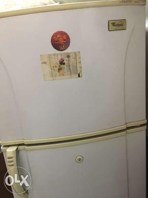 Whirlpool fridge 250 ltr
