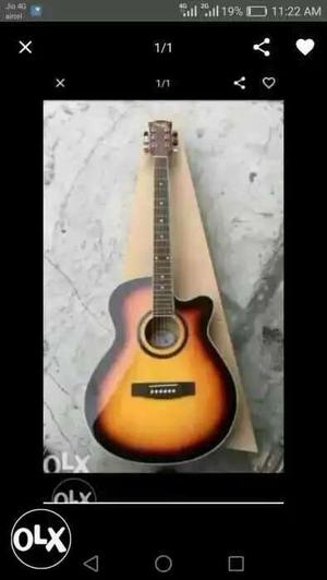 Brown Acoustic Guitar Screenshot