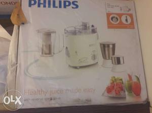 White Philips Juicer Box