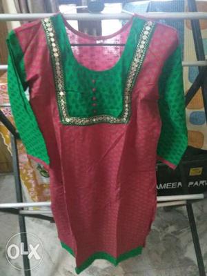 Women's Red And Green Top