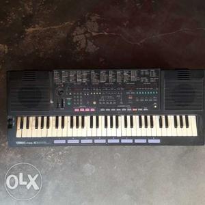 Yamaha Pss 51 Electronic Keyboard