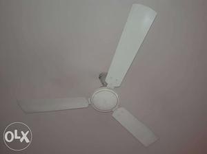 Bajaj white 3-blade Ceiling Fan