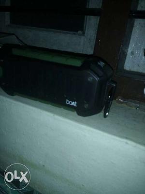 Boat stone 700 Portable Bluetooth Speaker