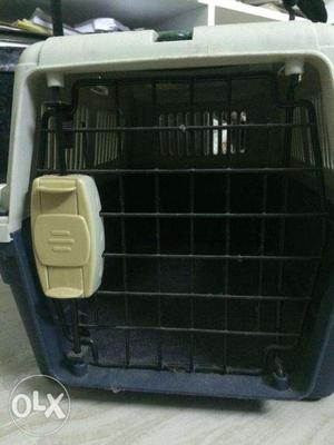 Crate of small pets IATA apporved easily carried