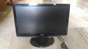 LG 19inch monitor. Excellent condition. Serious