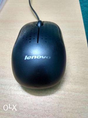 Lenovo mouse..no problem.. smooth 800dpi...