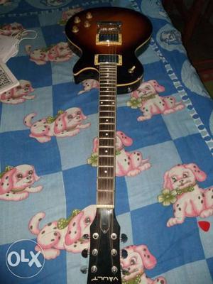 Lespaul Guitar, 3 months old, Perfectly new. Rs
