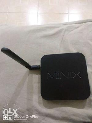 Minix neo X8 H plus android tv box