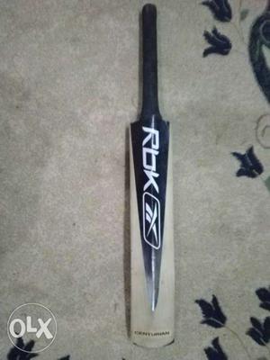 Reebok centurian cricket bat most less used and