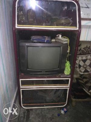 Salora t.v with showdesk worth price  only