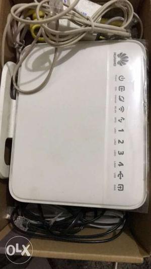 White Huawei Router With White Charger