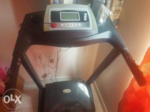 AFTON sparingly used automatic treadmill