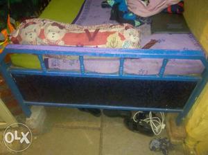 Blue double bed argent sell