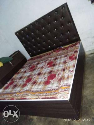 Box bed good material 6fot lenth and 15 inc hight