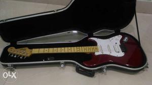 Fender Maxican Mapel fret board Guitar 1 year old