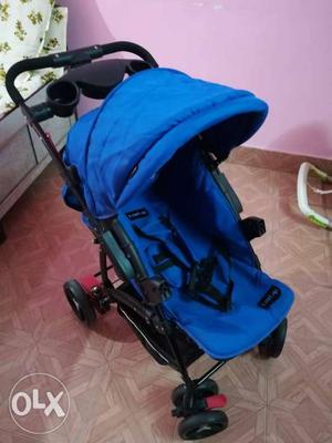Hi, I am selling Luvlap stroller which is in very