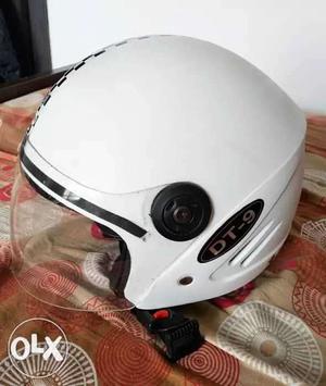 Less use helmet, almost in new condition,
