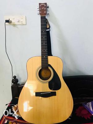 Yamaha F310 Natural Dreadnought Acoustic Guitar