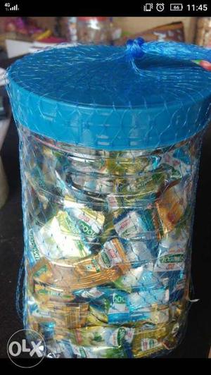 200-lozenges in one jar. useful in panshop/