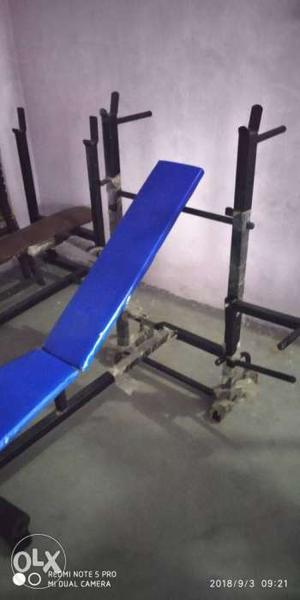 7 in ONe home gym bench new condition only