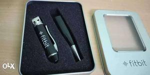 A brand new FITBIT pen pendrive of 8GB of storage