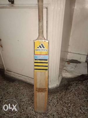 Adidas deuce bat, 6 months old, no defect