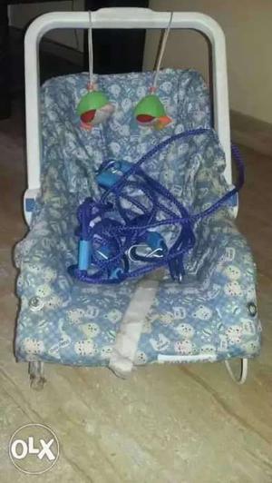 Baby's Blue And White Portable Sleeper