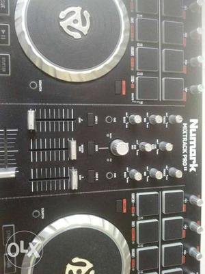 Black And Gray Numark DJ Turntable