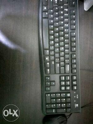 Black Logitech Corded Computer Keyboard + Mouse