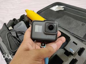 GoPro HERO5 Black COMBO Pack (new condition + combo pack)