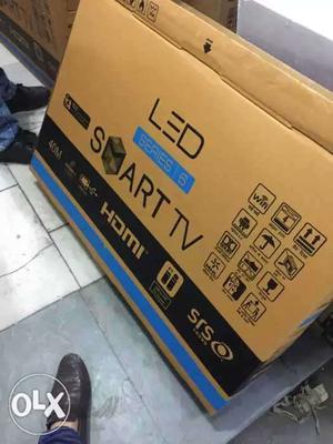 Imported Led 24" with warranty 1+1 at throwaway
