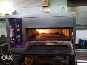 Indian manufactured gas based stone pizza oven