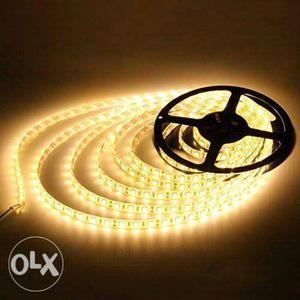 LED strip available in a roll of 5m + 1 adapter
