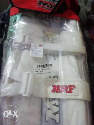 MRF right hand batting pad brand new..for body