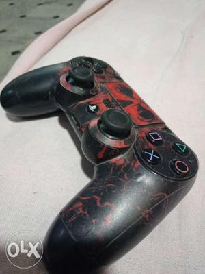 PS4 dualshock 4 great condition with custom skin