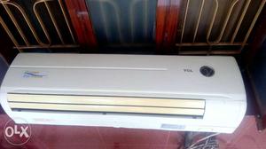 White TCL Split-type Air Conditioner