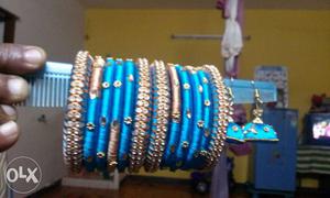 Blue bangles and earnings
