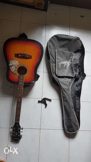 Guitar for sale in good conditio. Reason for