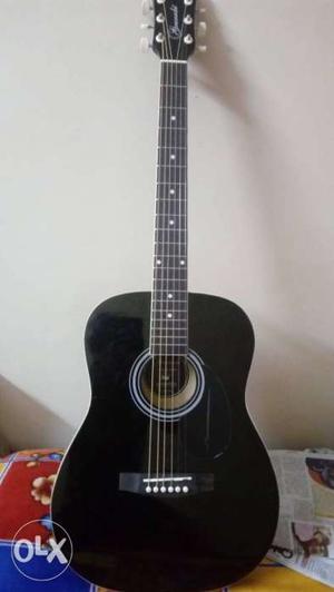 Guiter new condition with bag