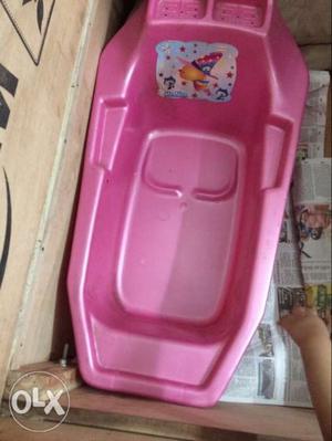 Infant's Pink Plastic Bathtub