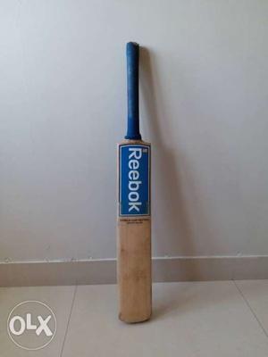 Reebok cricket bat (World cup edition) With bag