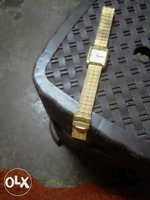 Sonata gold rest watch