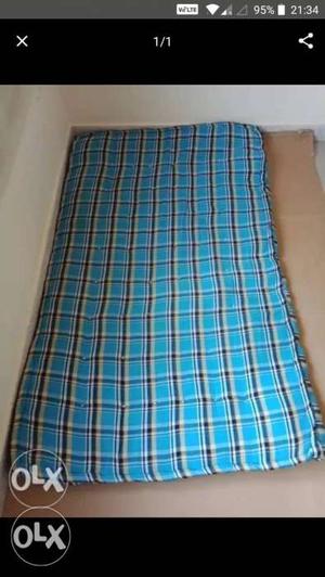 6/4 size cotton mattress bed for sale. it is used