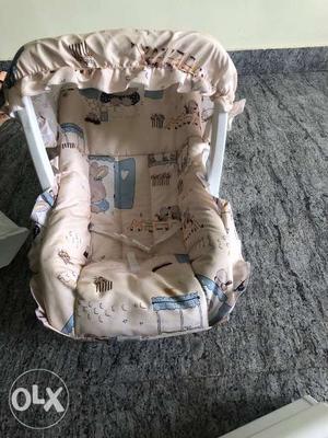 Baby Carry Cot - brand tolly joy price negotiable