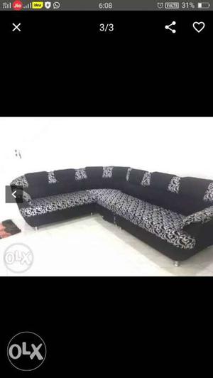 Black And Gray Sectional Couch Screenshot