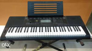 Casio CTK 860IN Keyboard Piano in mint condition with cover
